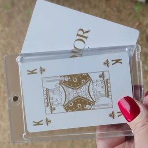 Dior King 🐝 Bee gold collectors card  magnetic case